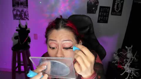 Dakota Crab online show from 21, 11, 2025