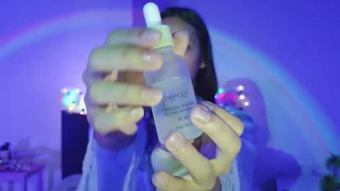 Snapshot of dakota_dolls chatting on 14, 11, 2025 Dakota-Dolls online show from 14, 11, 2025