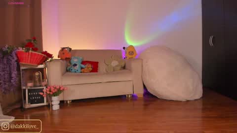 Snapshot of dakota_lovee chatting on 5, 6, 2026 Dakota Follow my IG dakkilove online show from 5, 6, 2026