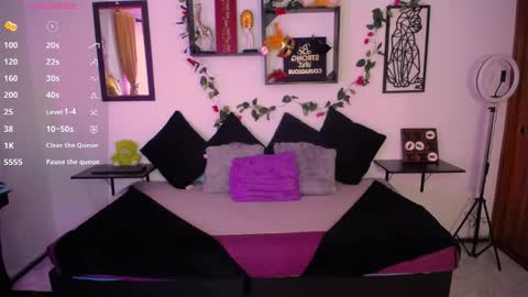 Caroliina online show from 28, 2, 2026