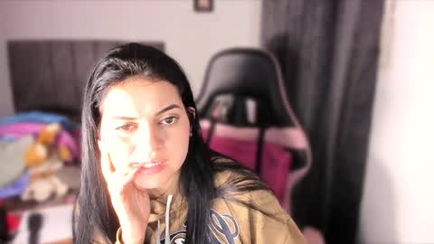 Dalia April online show from 4, 5, 2026