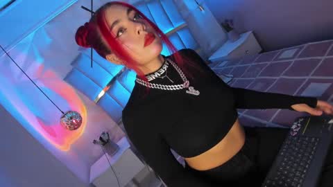 Snapshot of dalila_thoms chatting on 20, 12, 2024 Dalila online show from 20, 12, 2024