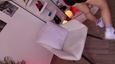 dalilathoms online show from 6, 6, 2026