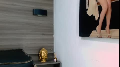         online show from 4, 3, 2025