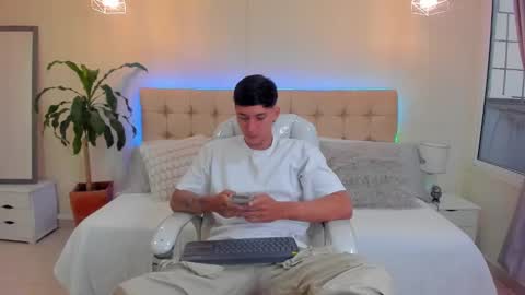 DAMIAN online show from 15, 1, 2025