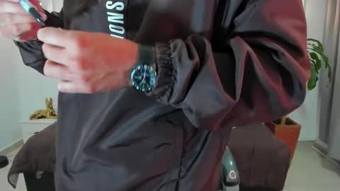 Snapshot of damian23_ chatting on 18, 11, 2025 DAMIAN online show from 18, 11, 2025