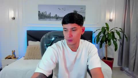 Snapshot of damian23_ chatting on 24, 11, 2025 DAMIAN online show from 24, 11, 2025