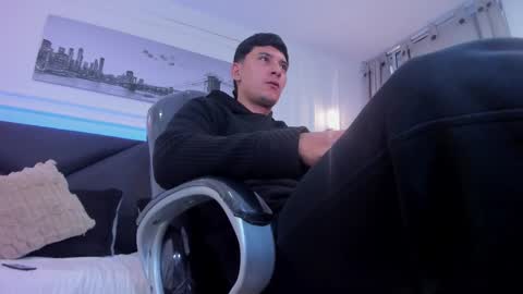 Snapshot of damian23_ chatting on 16, 12, 2025 DAMIAN online show from 16, 12, 2025