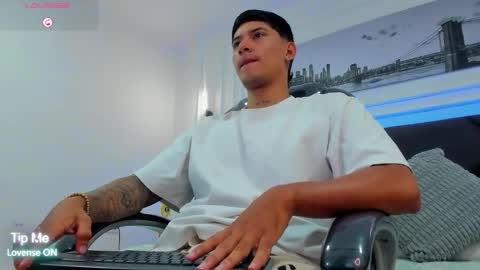 Snapshot of damian23_ chatting on 14, 1, 2026 DAMIAN online show from 14, 1, 2026