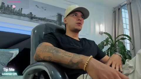 Snapshot of damian23_ chatting on 15, 1, 2026 DAMIAN online show from 15, 1, 2026