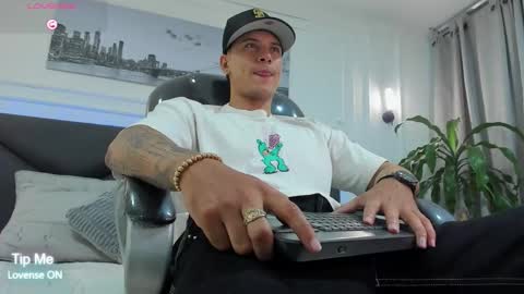 Snapshot of damian23_ chatting on 14, 3, 2026 DAMIAN online show from 14, 3, 2026