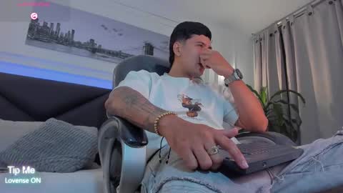 Snapshot of damian23_ chatting on 15, 3, 2026 DAMIAN online show from 15, 3, 2026