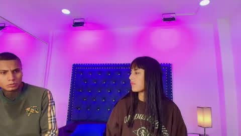 DAMIAN AND ROXANNE.  online show from 29, 4, 2026