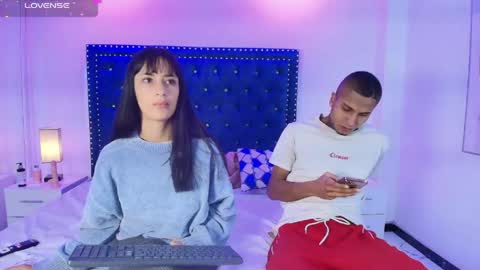 DAMIAN AND ROXANNE.  online show from 7, 5, 2026