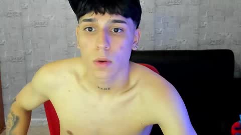 Snapshot of damian_friendss chatting on 21, 2, 2025 Damin and ma online show from 21, 2, 2025