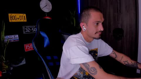 Snapshot of damiancox chatting on 7, 1, 2025 Daamiancox online show from 7, 1, 2025