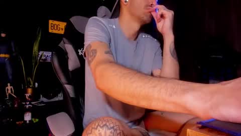 Snapshot of damiancox chatting on 6, 3, 2025 Daamiancox online show from 6, 3, 2025