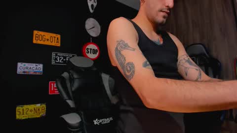 Snapshot of damiancox chatting on 10, 10, 2025 Daamiancox online show from 10, 10, 2025