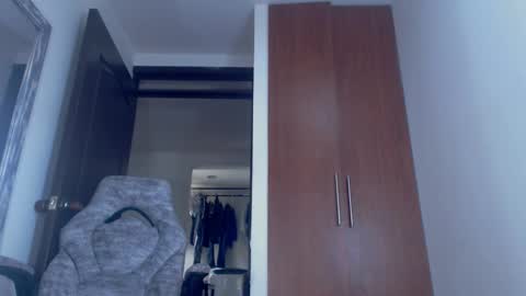 dammuscle online show from 4, 12, 2025