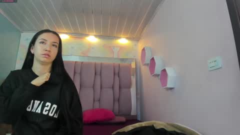    online show from 10, 12, 2024