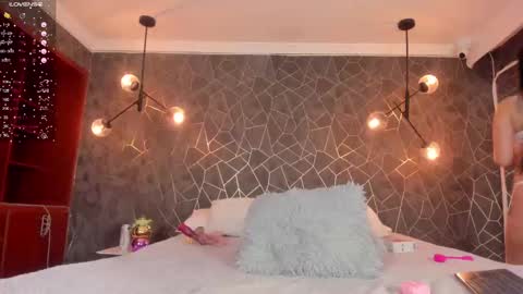    online show from 9, 9, 2025