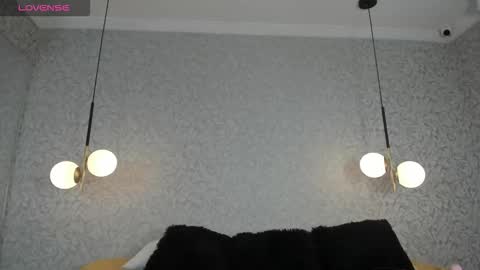    online show from 27, 11, 2025