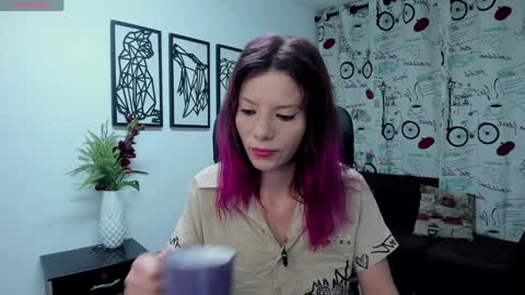 Danaa Rey online show from 31, 1, 2025