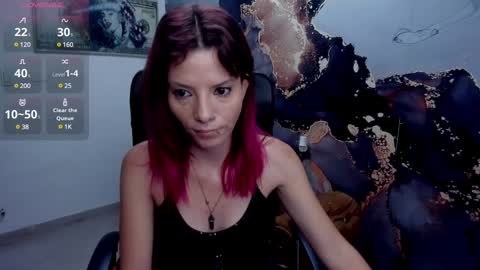 Danaa Rey online show from 3, 2, 2025