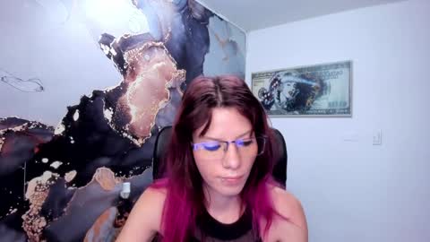 Danaa Rey online show from 7, 2, 2025