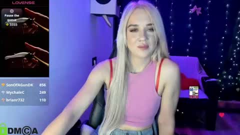 Snapshot of dances_queen chatting on 29, 6, 2026 dances_queen online show from 29, 6, 2026