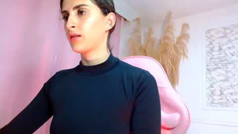 Danella Houston online show from 22, 6, 2026