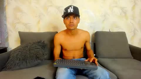 danger smith online show from 25, 3, 2026