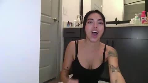 danidivina777 online show from 4, 10, 2025