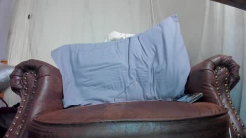 Snapshot of danidollxxx chatting on 2, 1, 2025 danidollxxx online show from 2, 1, 2025