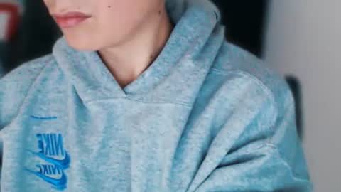 daniel_ruis16 online show from 4, 3, 2025