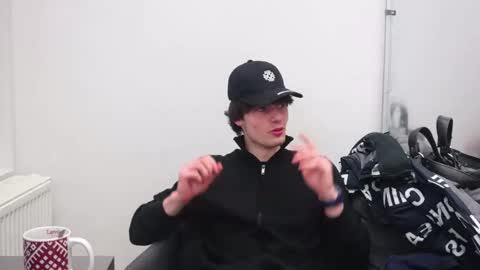 Snapshot of daniel_shawn chatting on 21, 2, 2026 DANIEL SHAWN online show from 21, 2, 2026