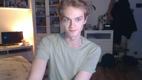 Snapshot of daniel_yumm chatting on 5, 4, 2026 Daniel online show from 5, 4, 2026