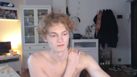 Snapshot of daniel_yumm chatting on 11, 4, 2026 Daniel online show from 11, 4, 2026