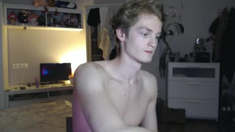 Snapshot of daniel_yumm chatting on 15, 4, 2026 Daniel online show from 15, 4, 2026