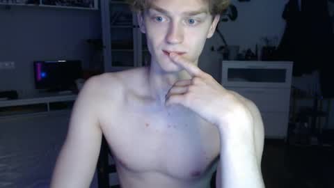 Snapshot of daniel_yumm chatting on 4, 5, 2026 Daniel online show from 4, 5, 2026