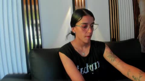 danielamonroe online show from 25, 3, 2026