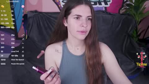 danielareign online show from 16, 11, 2025