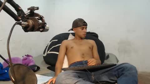 danielitopapii online show from 18, 12, 2024