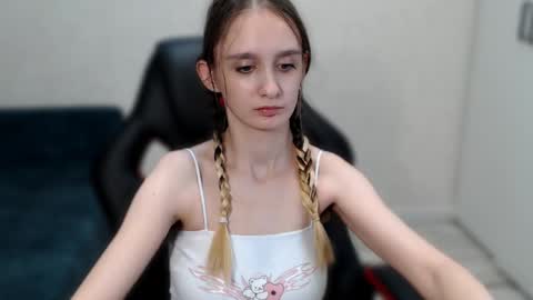 Daniella Martin online show from 27, 12, 2024