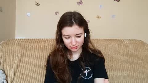 Mia online show from 9, 7, 2026