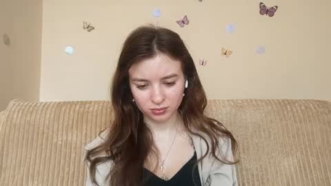Mia online show from 22, 7, 2026