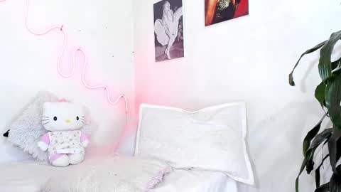 Daniela  online show from 28, 2, 2025