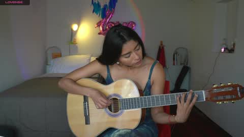 danalle .. online show from 24, 12, 2024