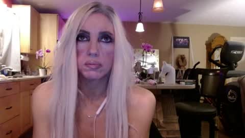 DanikaWhite69 online show from 18, 7, 2026