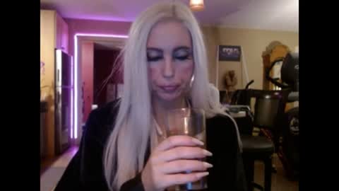 DanikaWhite69 online show from 28, 7, 2026